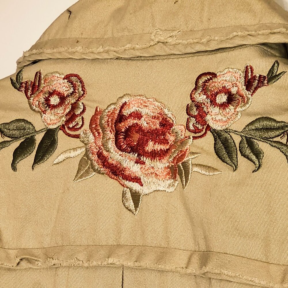 Embroidered jacket - Picture 5 of 7